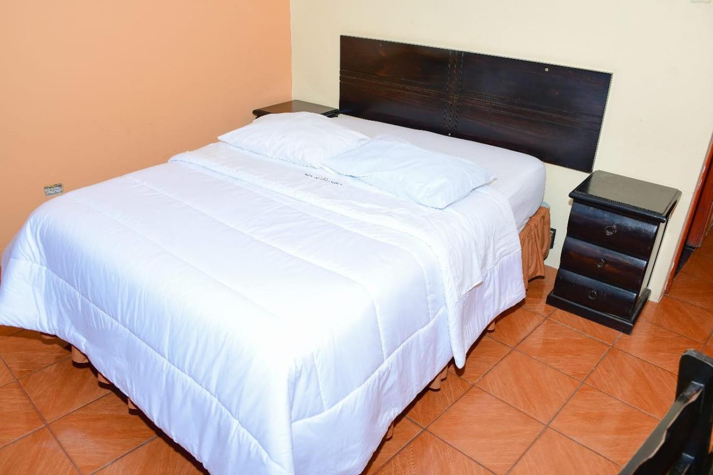 Hotel Santa Ana Ayacucho Exteriör bild